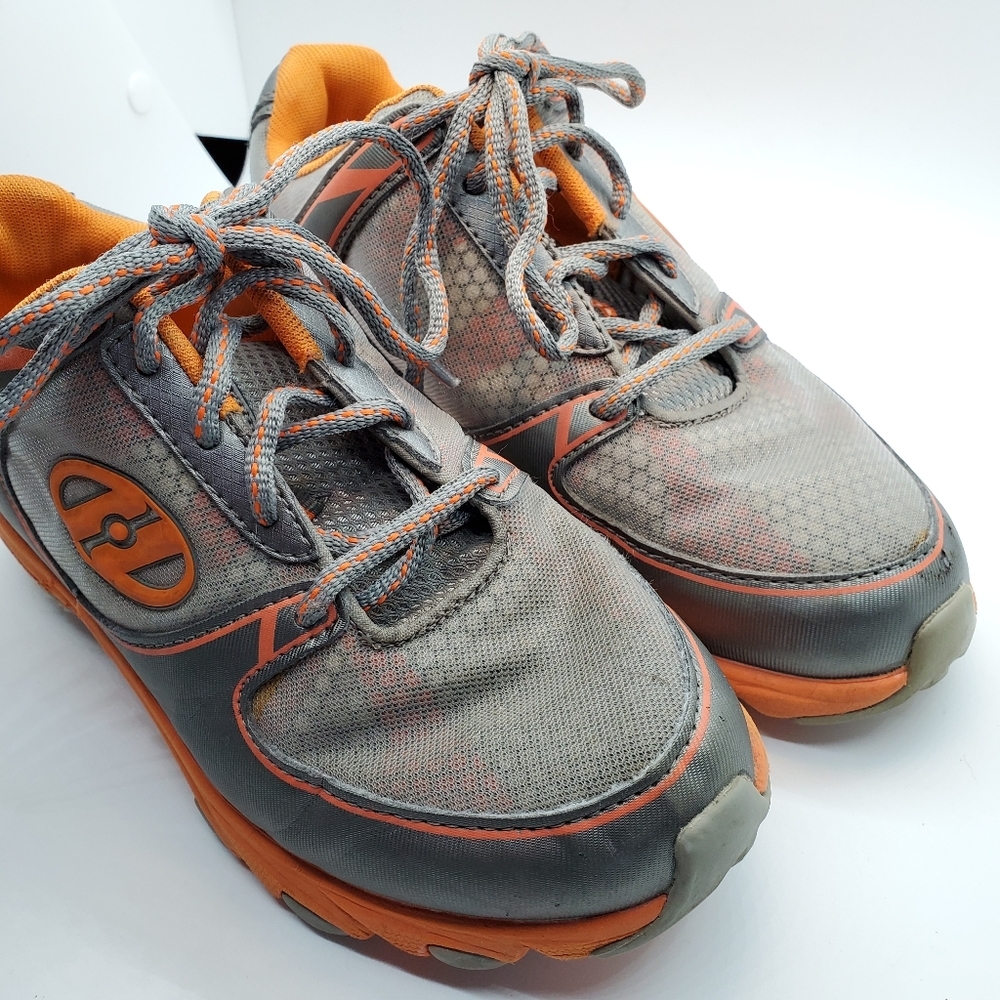 Boys heelys  shoes  youth size 4